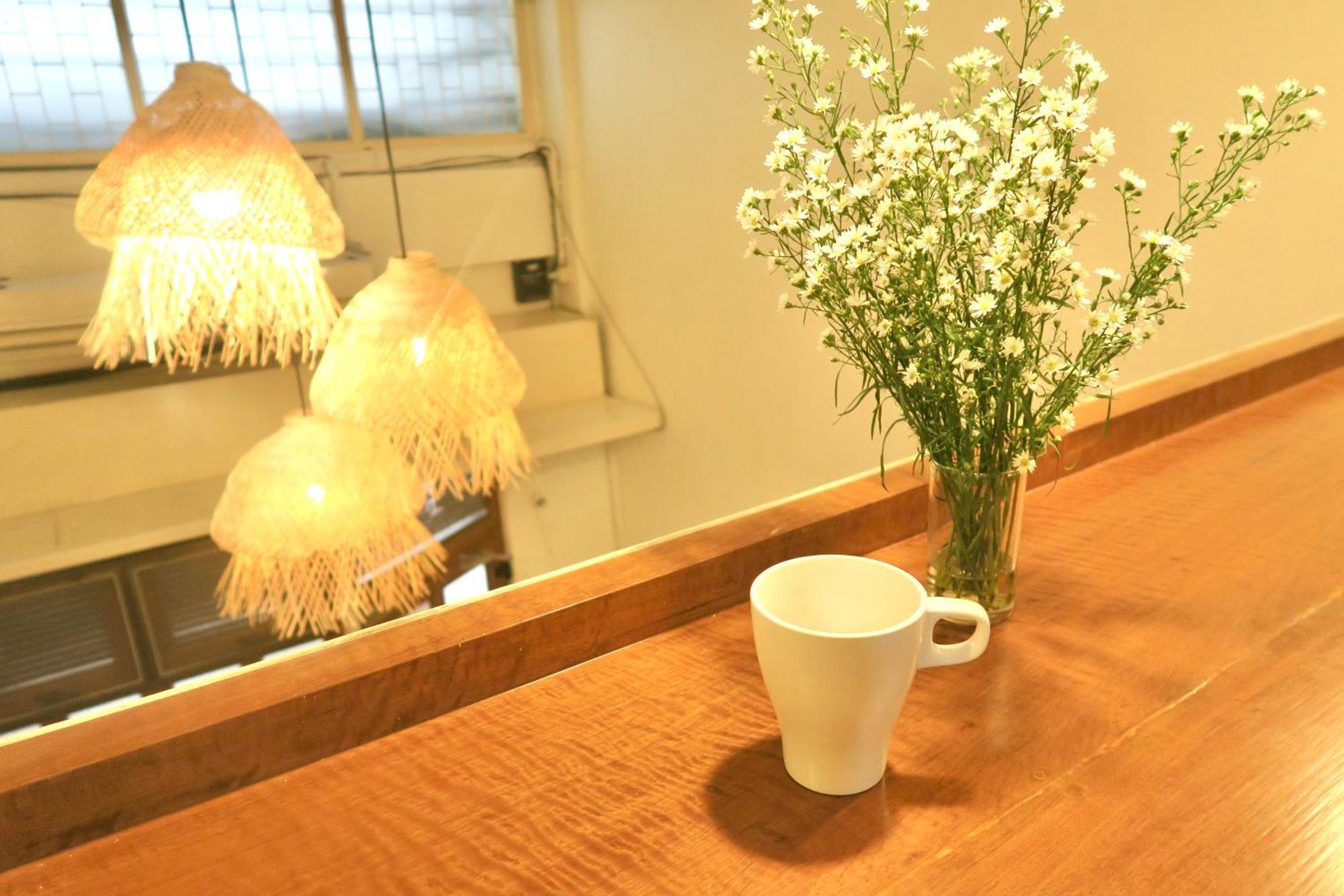 Les Fleurs Bangkok Hostel Buitenkant foto