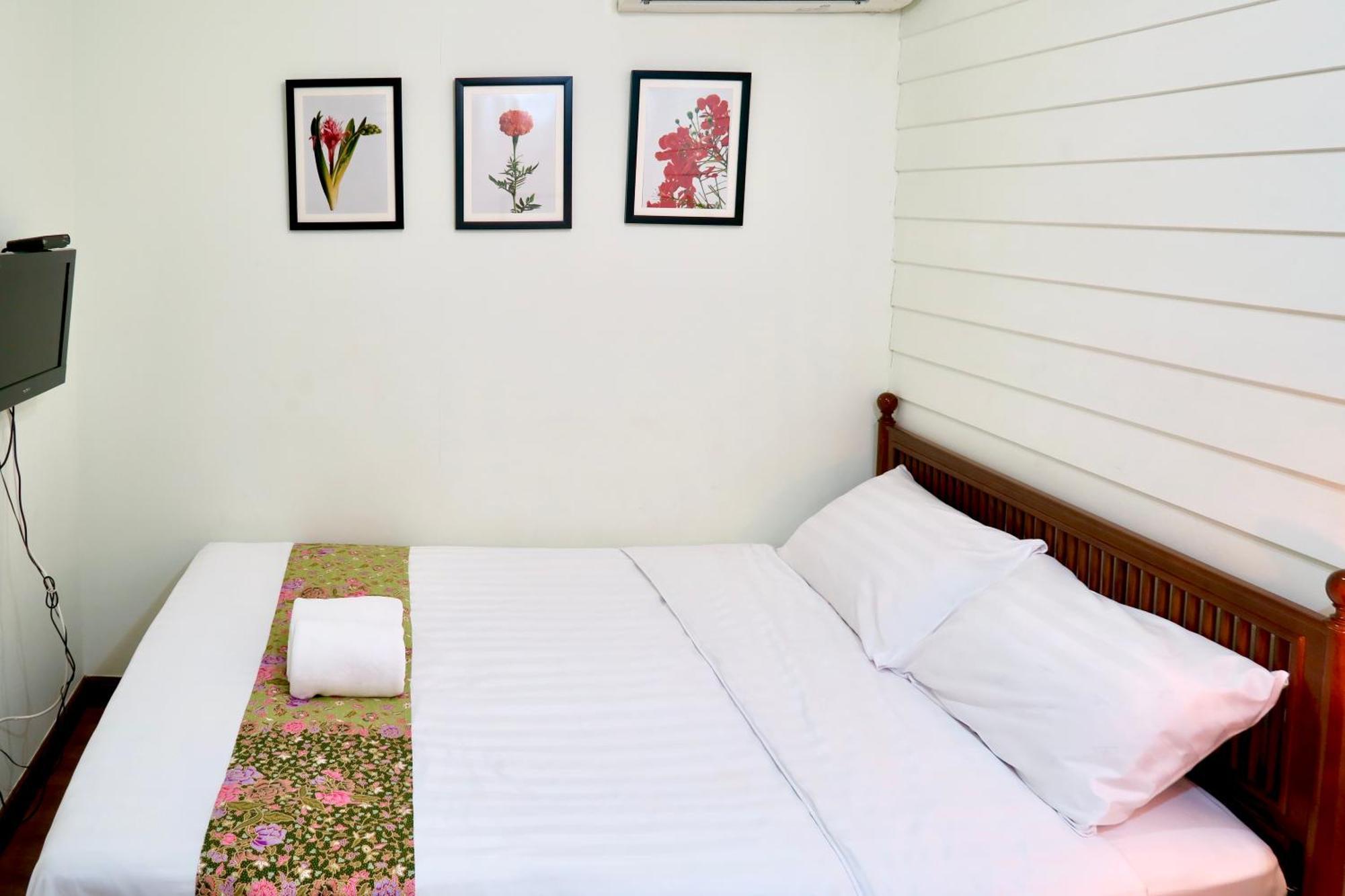 Les Fleurs Bangkok Hostel Buitenkant foto