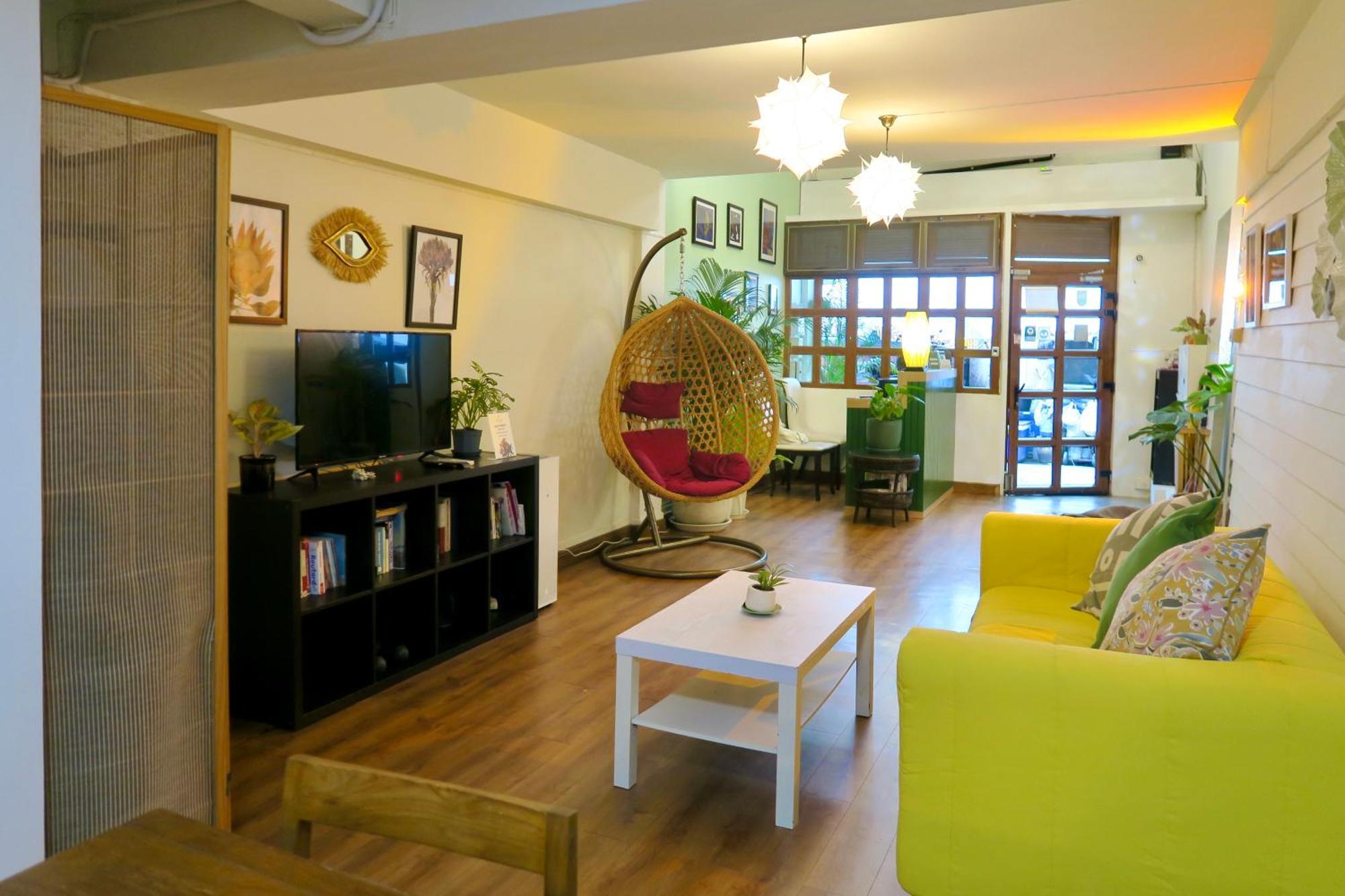 Les Fleurs Bangkok Hostel Buitenkant foto