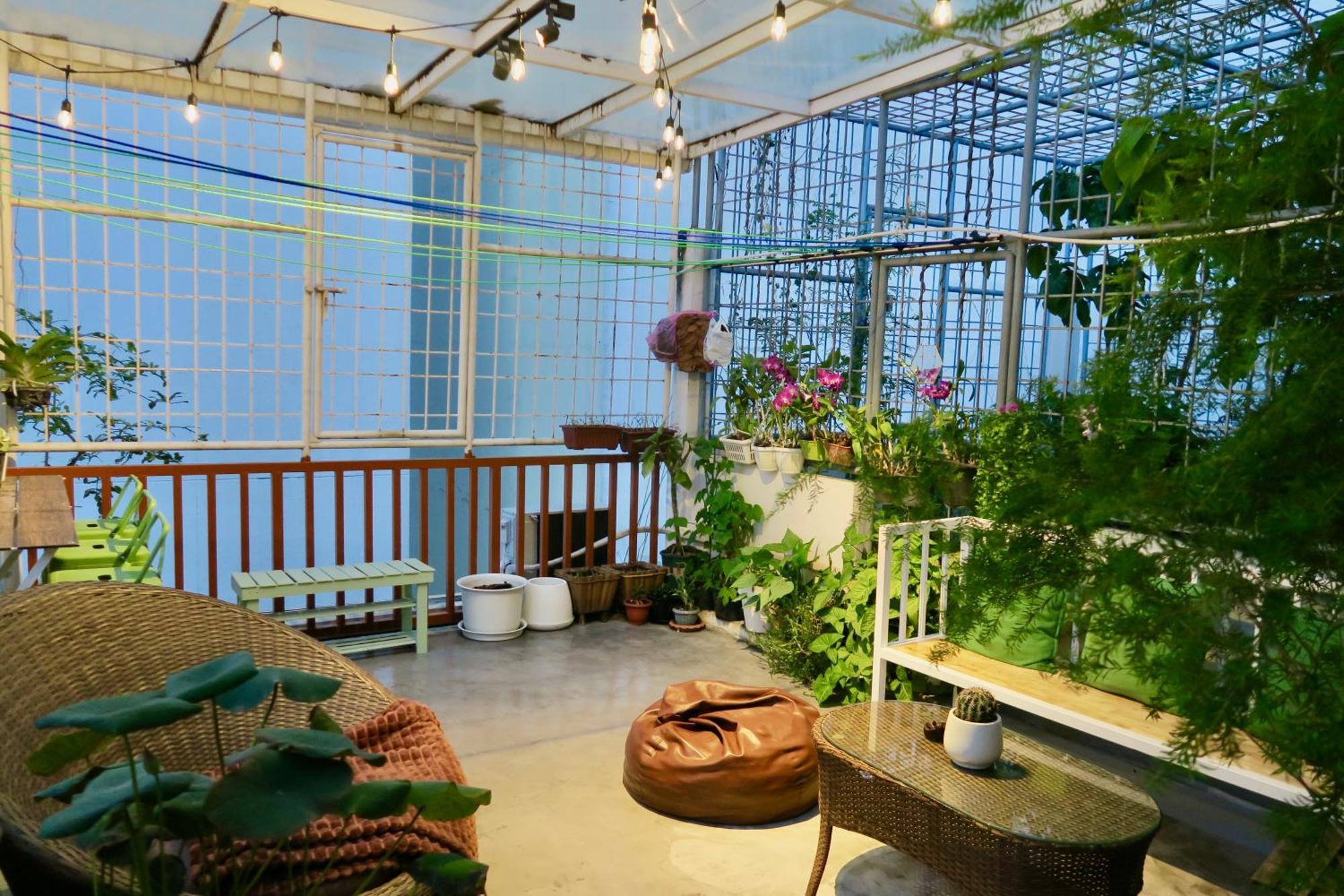 Les Fleurs Bangkok Hostel Buitenkant foto
